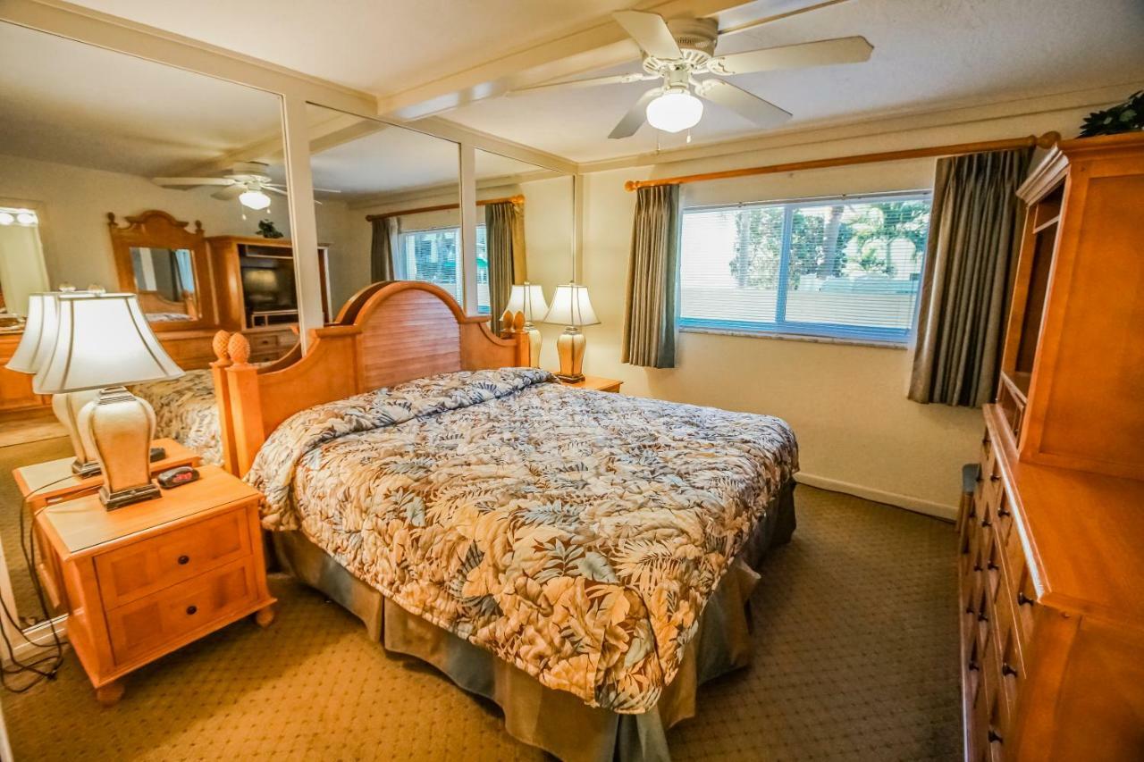 Coral Reef Resort St. Pete Beach Eksteriør bilde